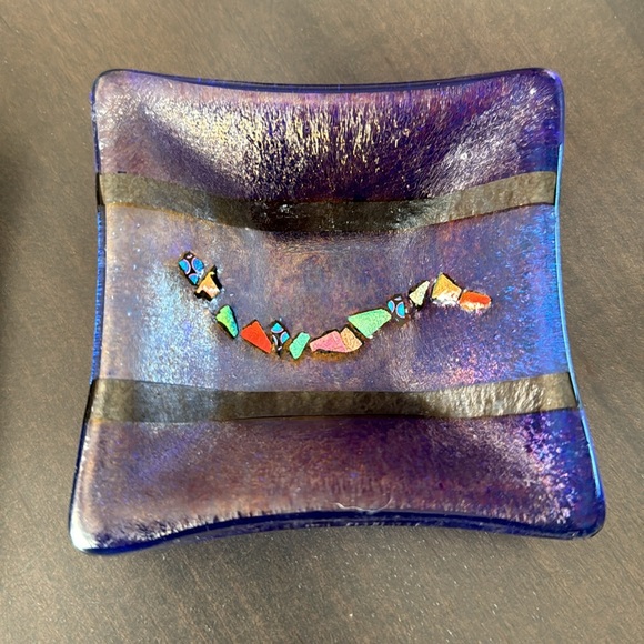 4 handmade Fused Glass Trinket Dishes made by Artisan Artist- 3 larger 1 smaller - Picture 5 of 10